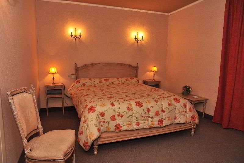 Empire Hôtel Nîmes Quarto foto